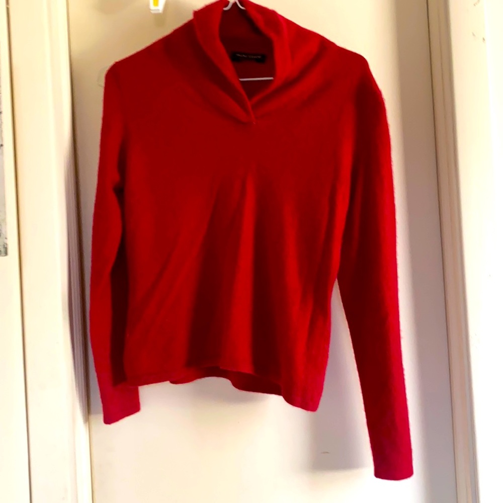 Cashmere sweater